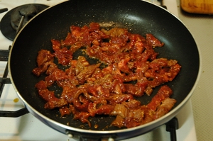 牛肉とピーマン・シシトウのピリ辛炒め の作り方 11
